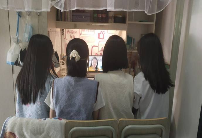 说明: C:\Users\Ad Chen\Desktop\21级.jpg21级